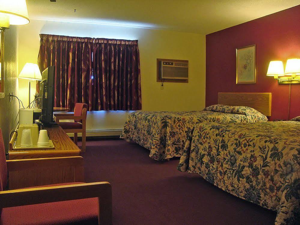 Amerivu Inn & Suites-Avon מראה חיצוני תמונה